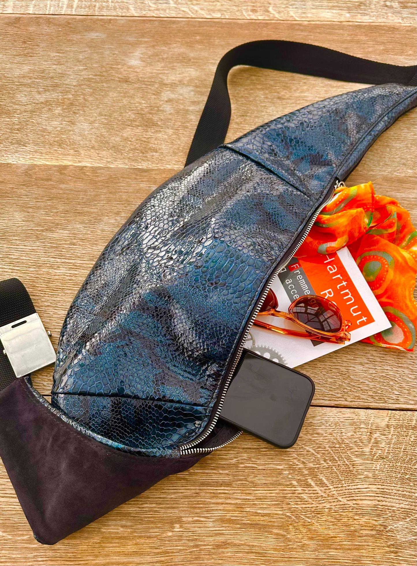 Blå, Crossbody-taske