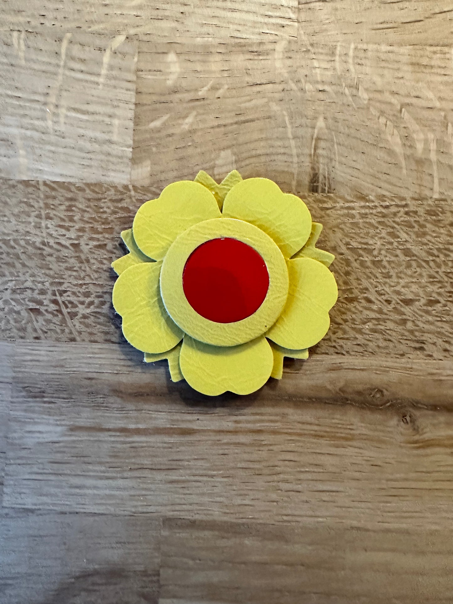 Lille gul blomst