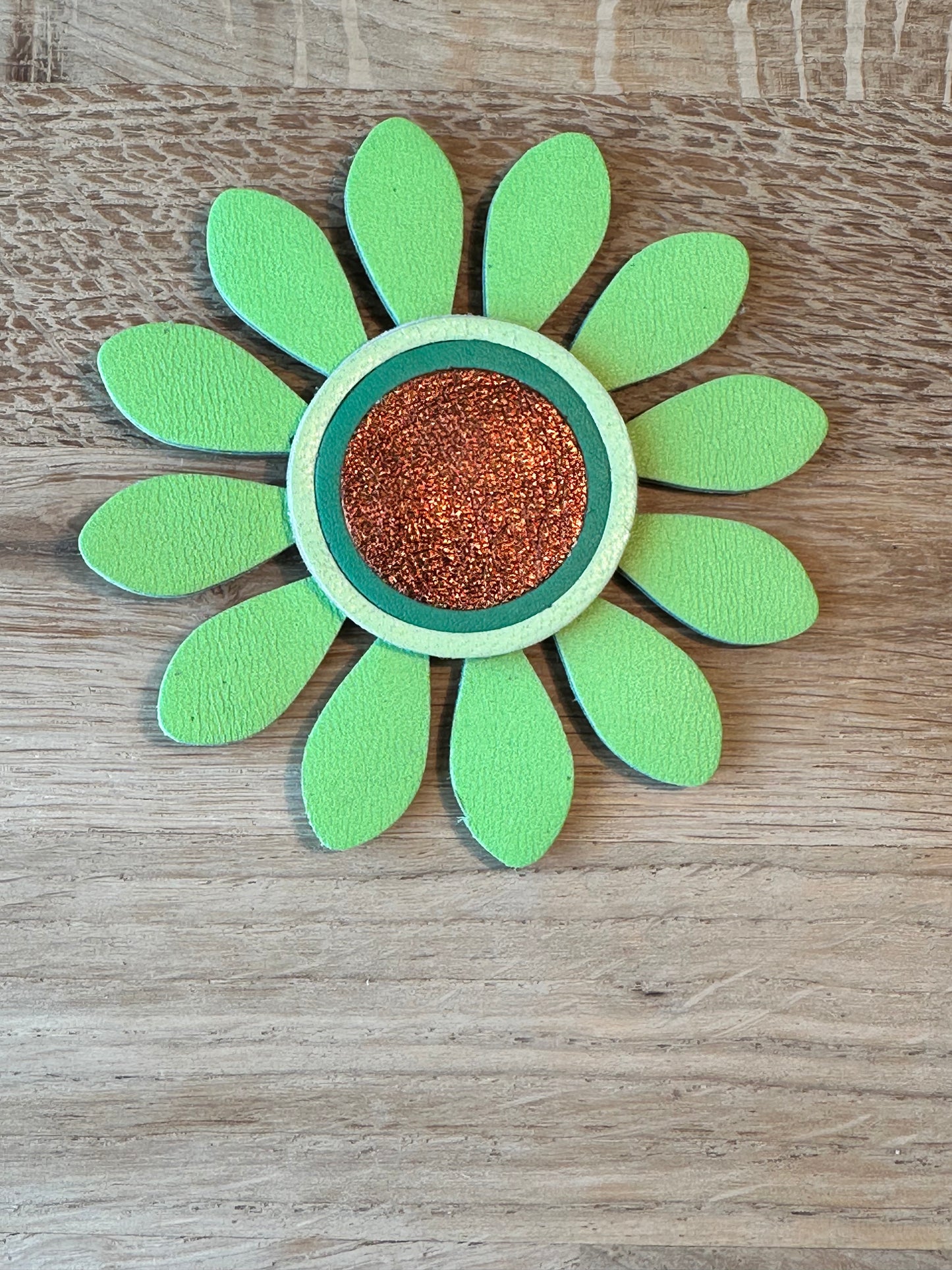 Stor grøn blomst