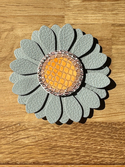 Stor grå blomst