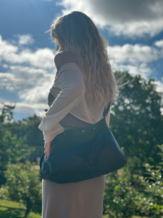 Taske, sort med smarte sidelommer